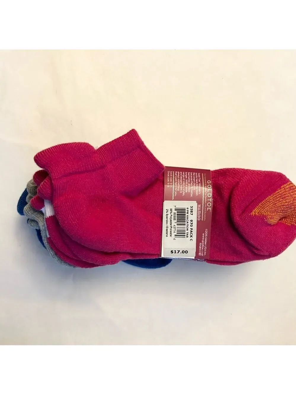 Gold toe 6 Pairs of Women’s Socks Size 9 to 11 NWT